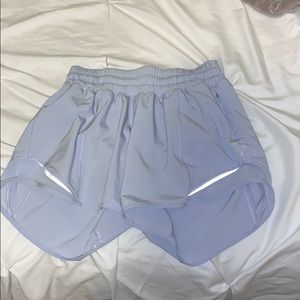 Lululemon hotty hot shorts size 2 4’’